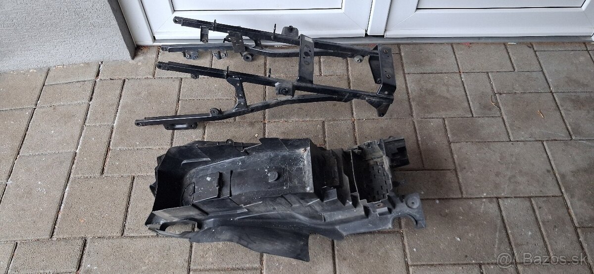 SUZUKI DL 650 V-STROM 2005 - 15