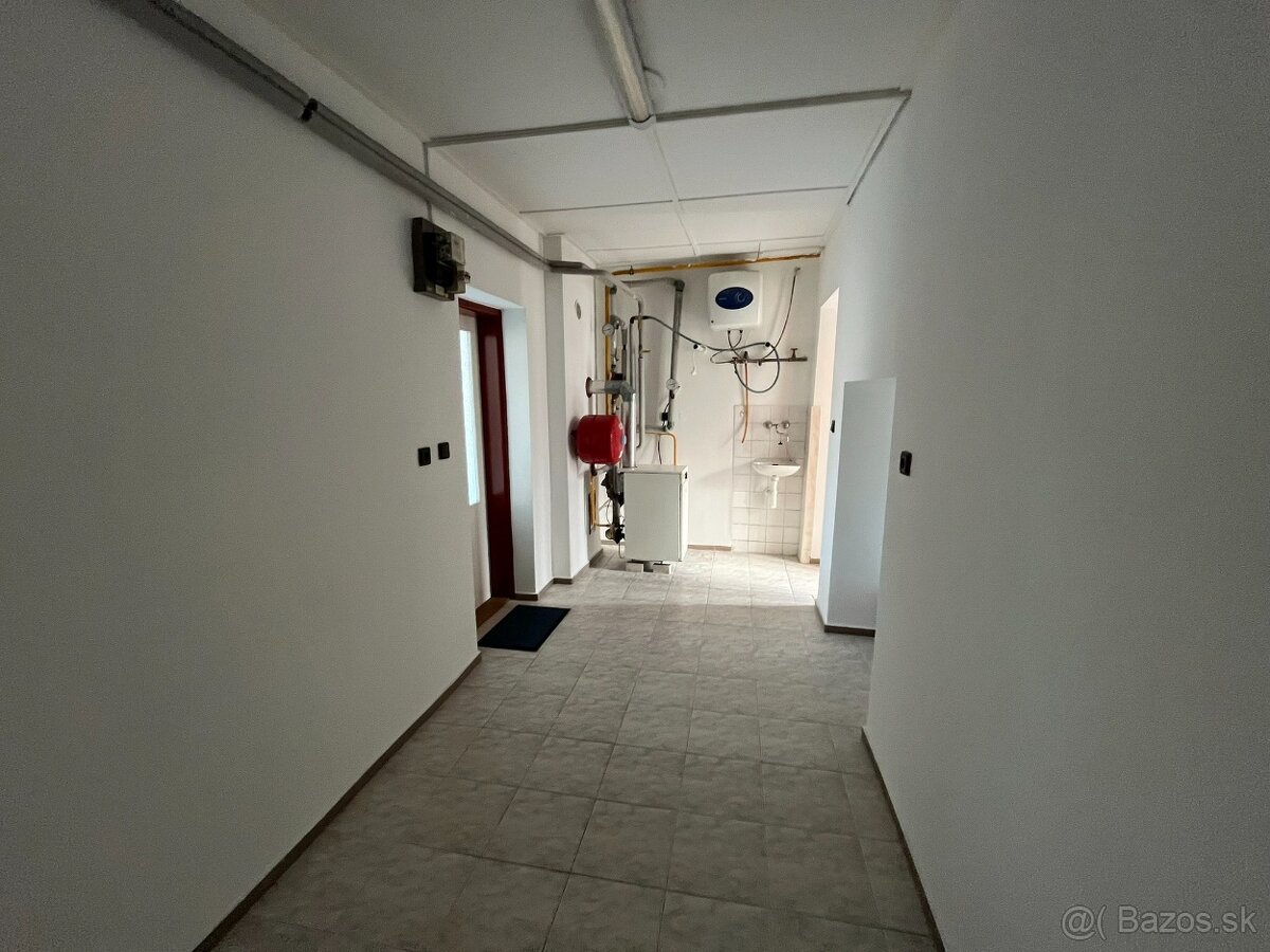 Obchodné priestory v centre obce Borský Mikuláš - 15