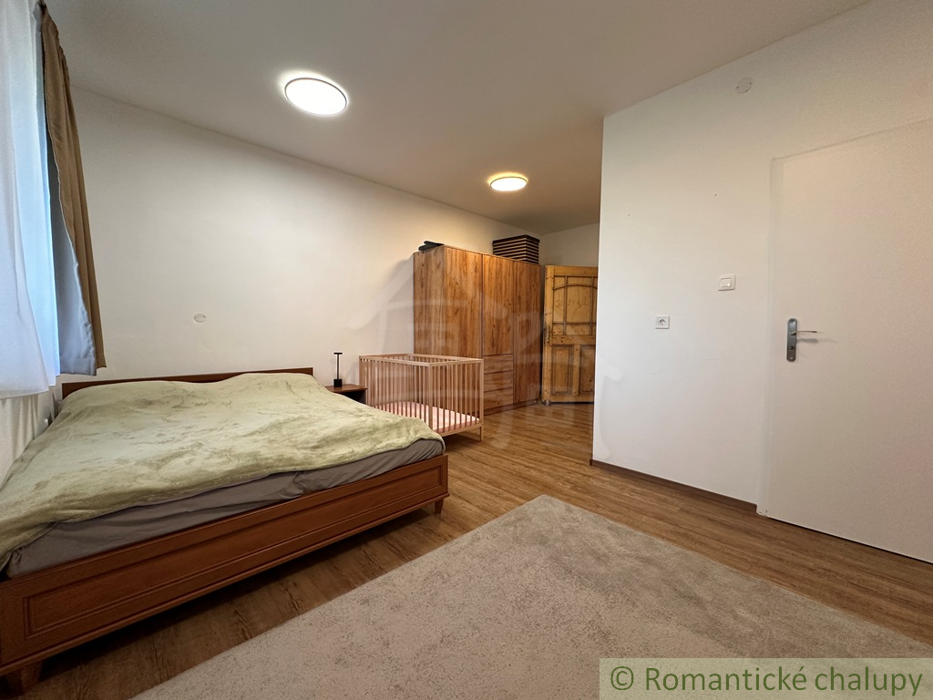 Vidiecky dom na samote s veľkým pozemkom na bývanie, chalu - 15