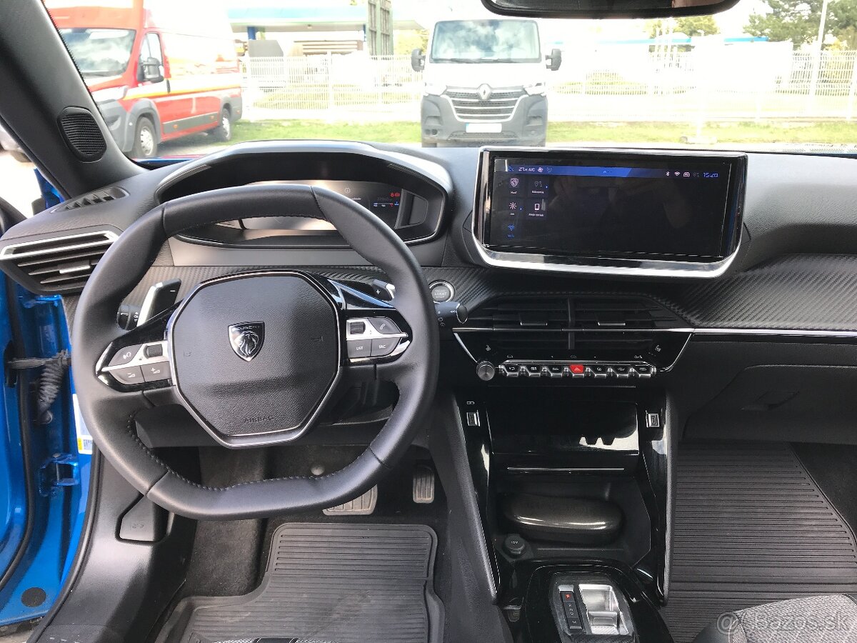 Peugeot 2008 1.2 PureTech 130 Allure EAT8 - 15