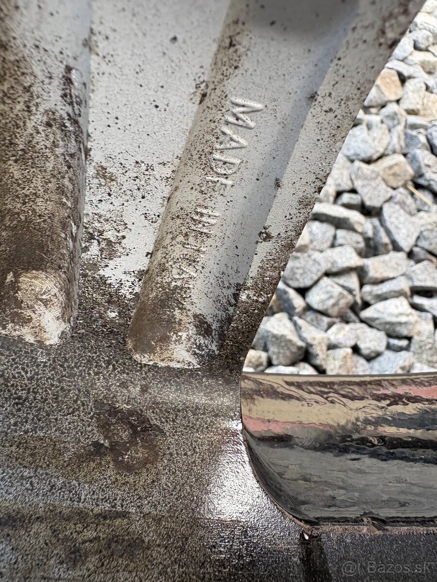 Komplet zimná sada kolies na LandRover - 15