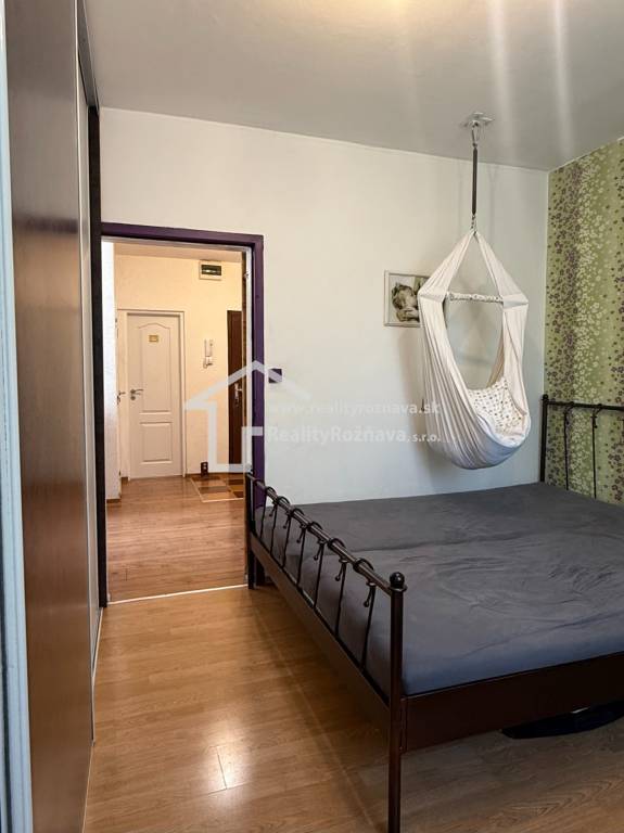 3 izbový kompletne zrekonštruovaný byt s balkónom - 15