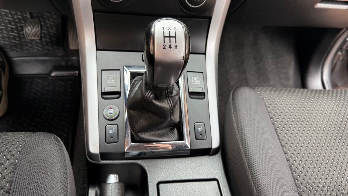 Suzuki Grand Vitara 2.4i, benzin + LPG - 15