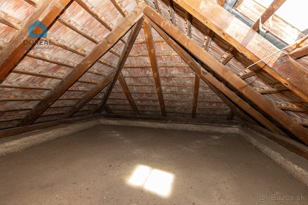 RODINNÝ DOM S POZEMKOM 1506m² • M. Nešpora • Senica - 15