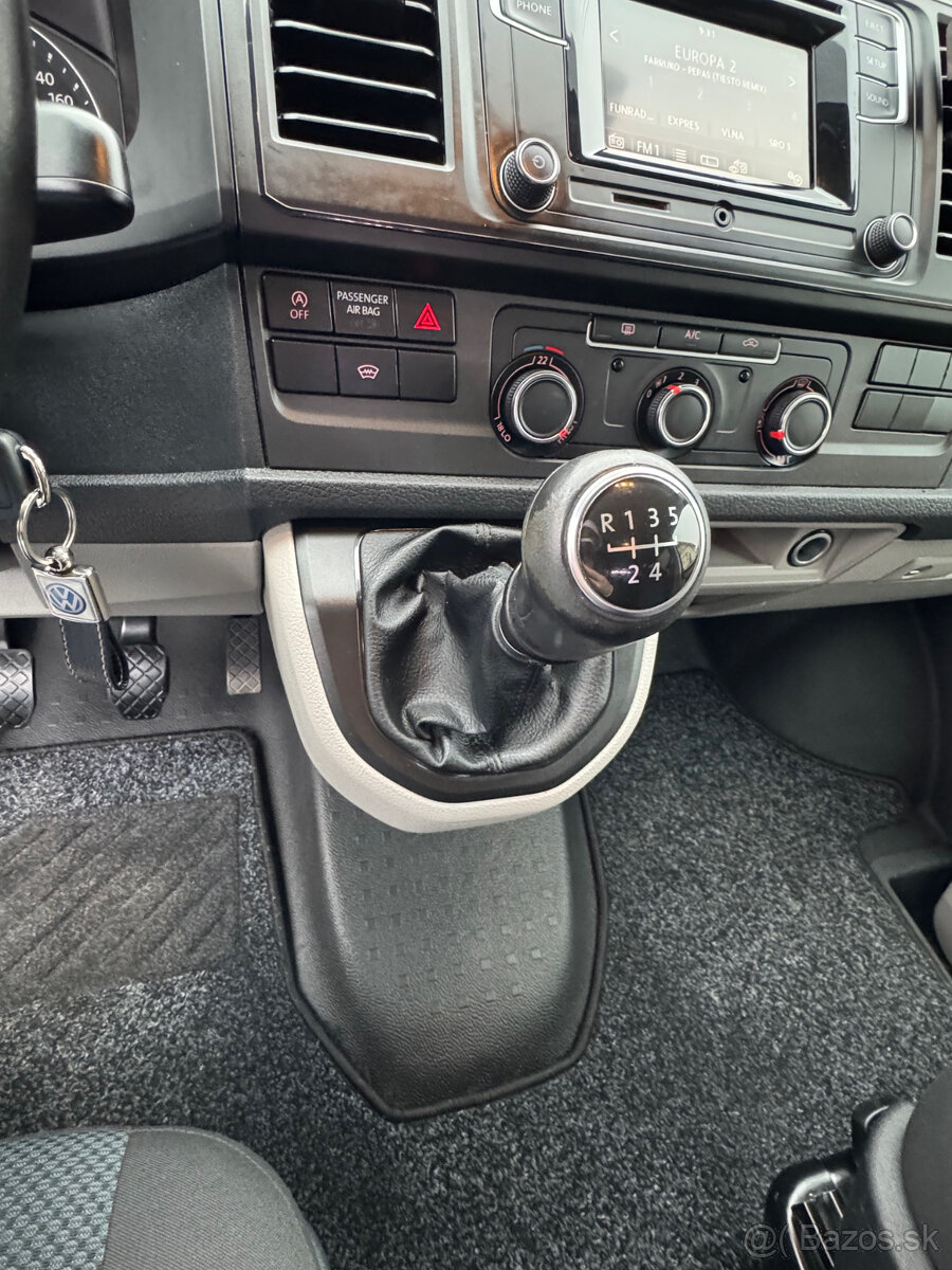 Volkswagen T6 Transporter 8 miestny - 15