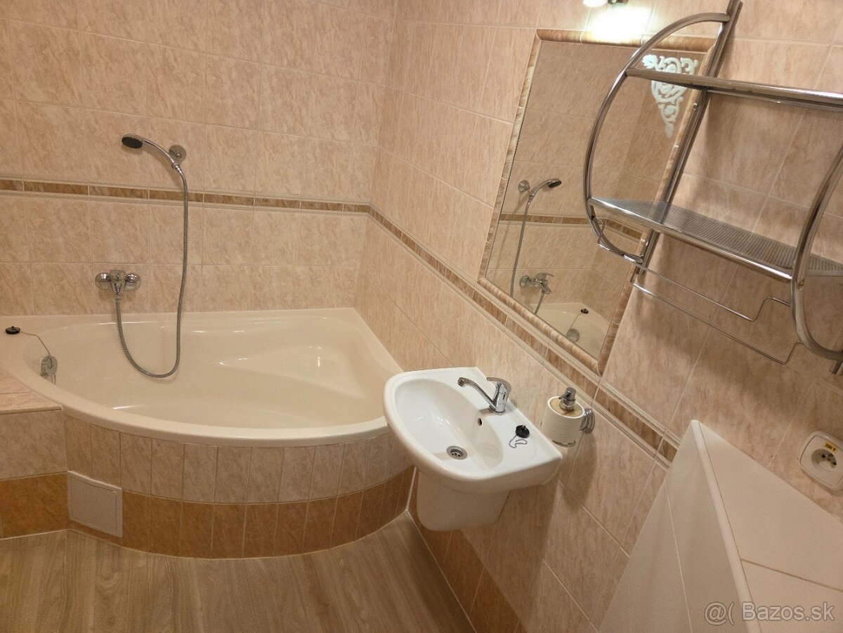 PRENAJMEM APARTMÁN V NÁMESTOVE - 15