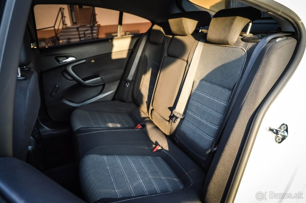 Opel Insignia 2014 1.4 Turbo - 15