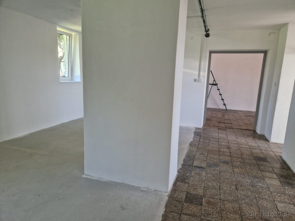 Dom - bývalá obecná škola na myjavských kopaniciach - 15