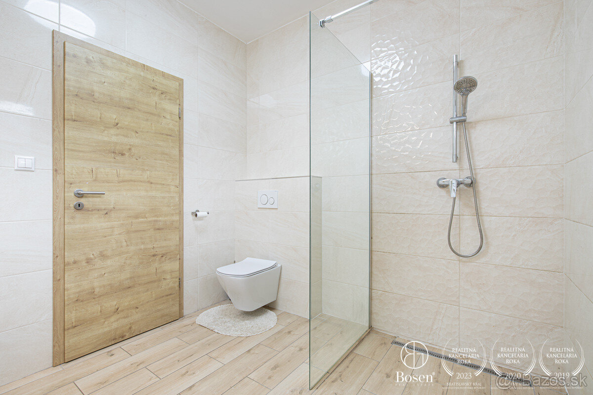 BOSEN | Posledný rodinný dvojdom vo Veľkom Mederi v našej po - 15