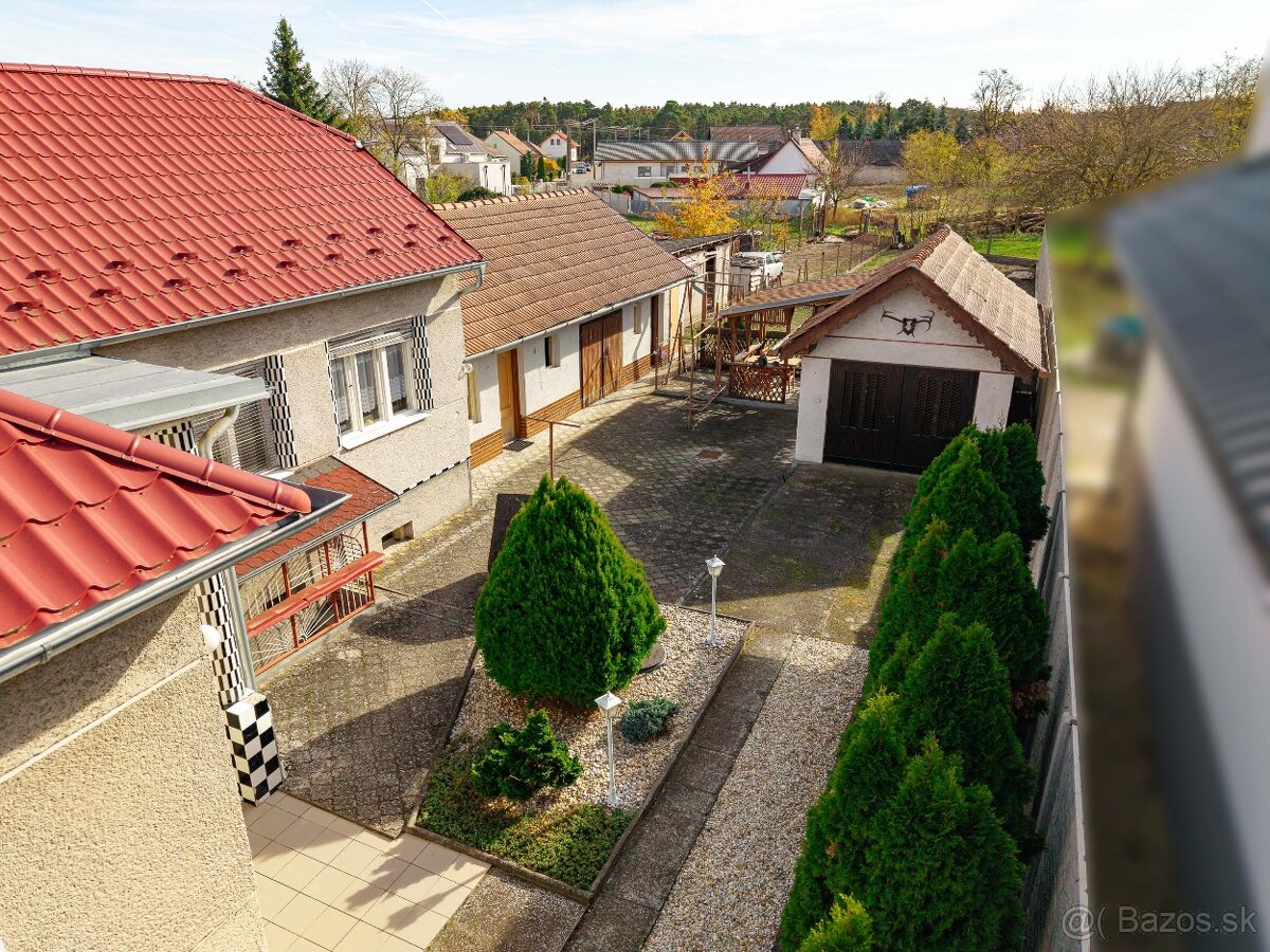 4-izbový rodinný dom s veľkým pozemkom a garážou – Borský Mi - 15