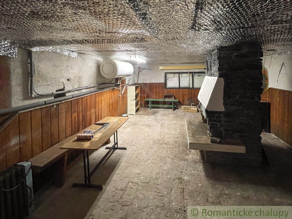 Zrekonštruovaná celoročne obývateľná chata pri Zvolenskej - 15