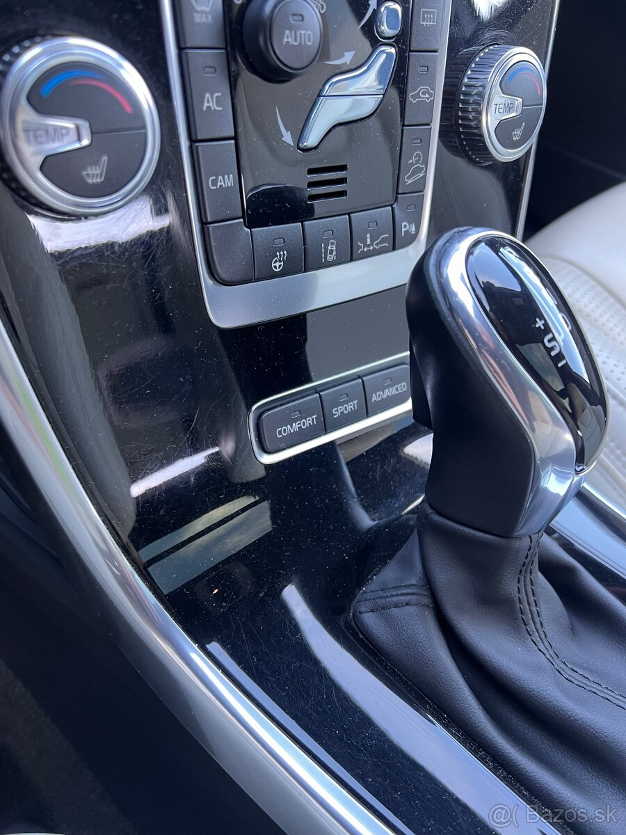 Volvo XC60 T6 Polestar - 15