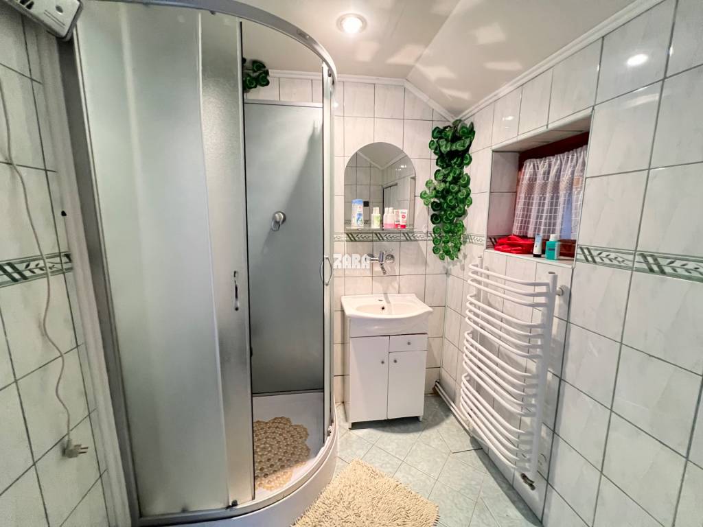 Kazimír - okres Trebišov - 4 izb. rod. dom, dvojpodlažný - 15