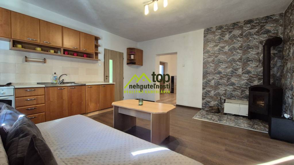 KOVARCE - 4 izbový rodinný dom s garážou - 15