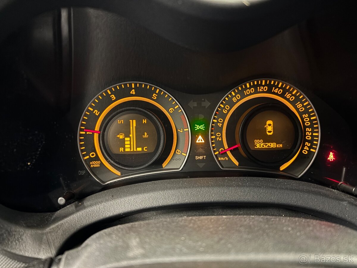 Toyota Auris 1.6 benzín 91kw - 15