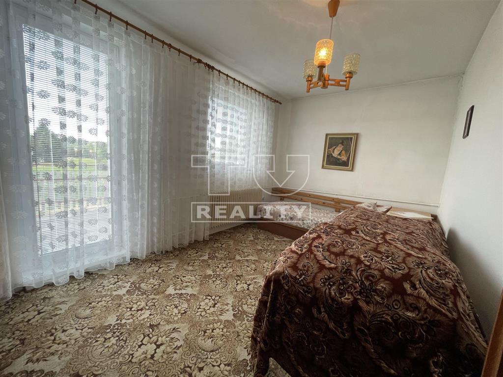 REZERVOVANÉ- Rodinný dom 312 m2 so 738 m2 záhradou vo... - 15