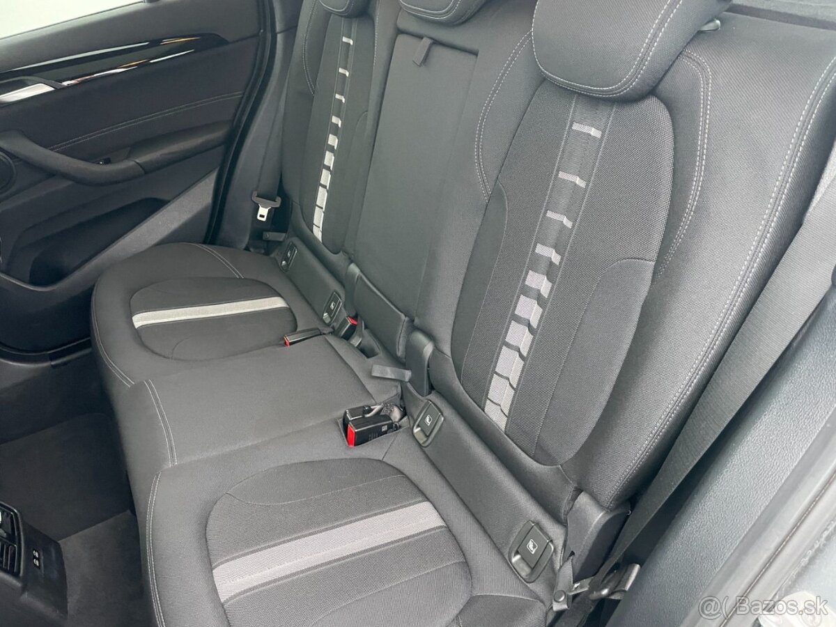 BMW X1 F48 20d xDrive 140kW M Sport. Panorama. 2 sady kol - 15