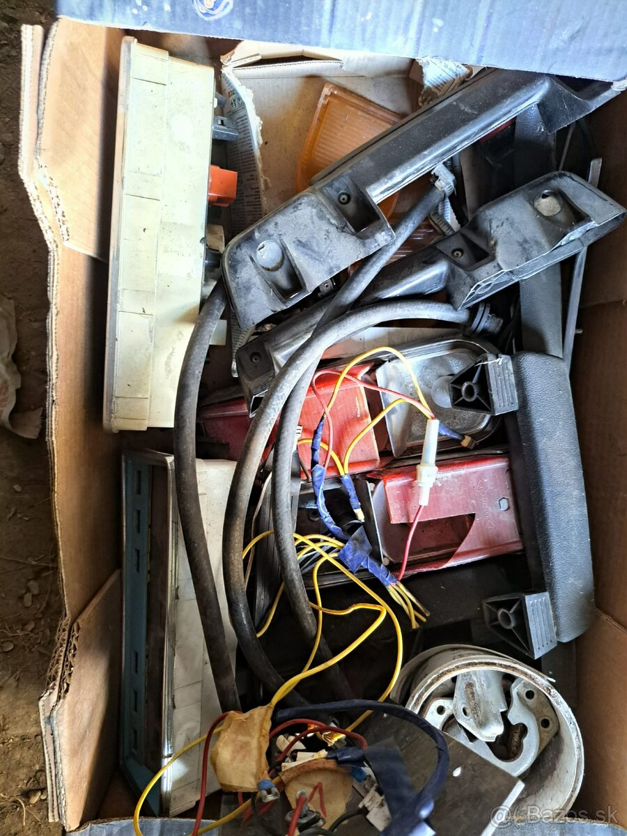 Lada náhradné diely - 15