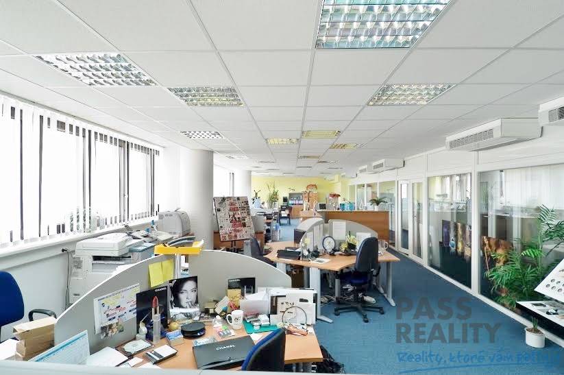 PRENÁJOM administratívnych priestorov 17 - 390 m2-TECHNOPOL - 15