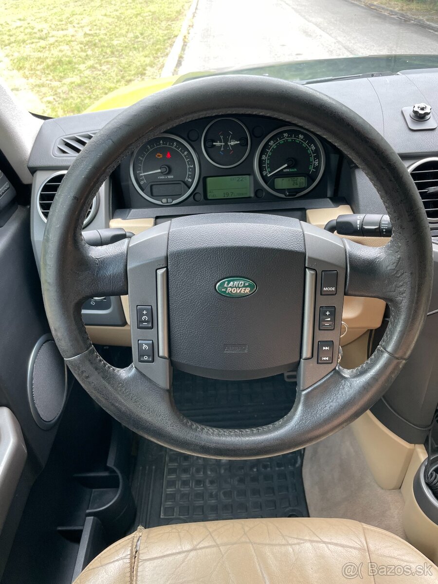 Expedičný LAND ROVER DISCOVERY 3 - 15
