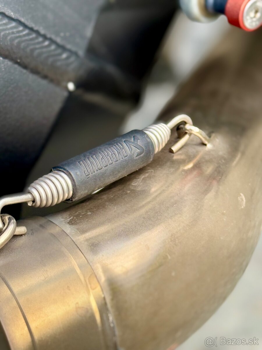 Suzuki Gsxr 1000 K8 - 15