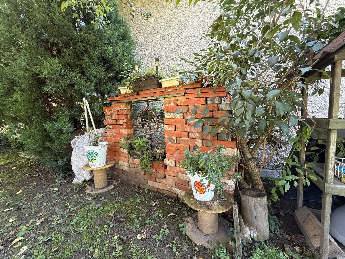 PREDAJ - RODINNÝ DOM - CHALUPA - JEDĽOVÉ KOSTOĽANY - 15