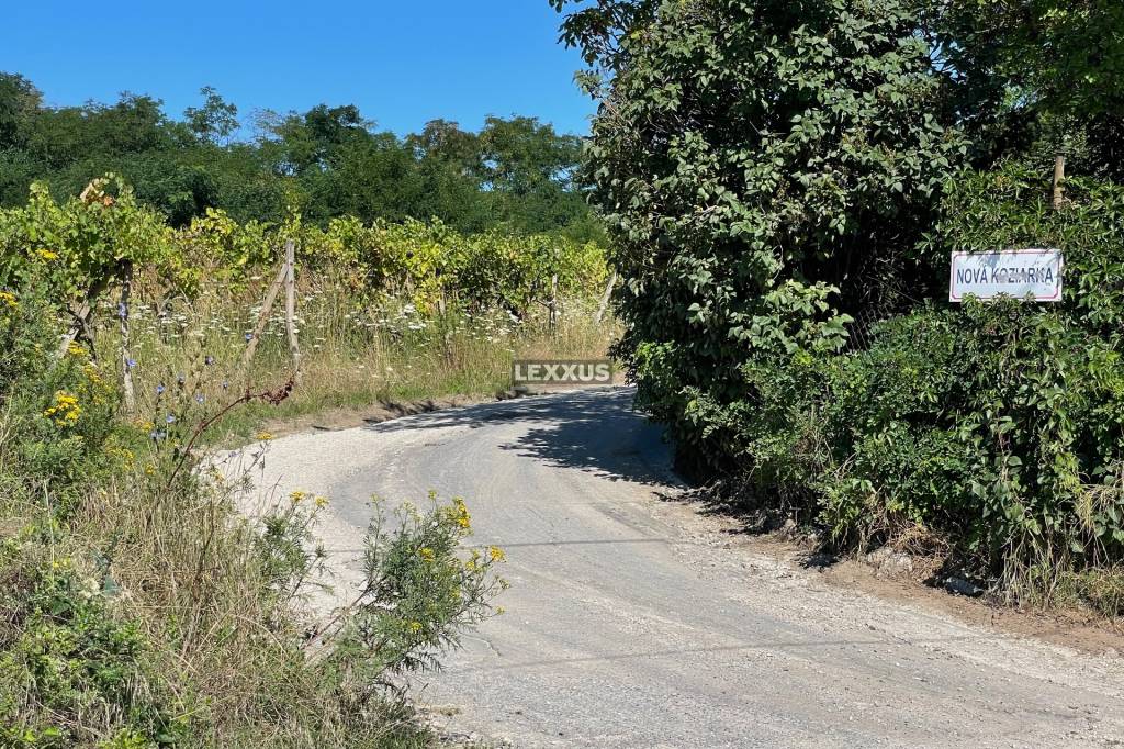 | stavebný pozemok,staveb.povolenie,BA III.,Nová Koziarka 52 - 15