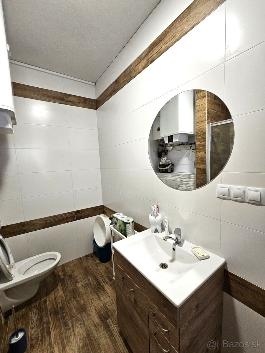 SENEC - NA PREDAJ EXKLUZÍVNE IBA U NÁS - 2 izbový byt v cent - 15