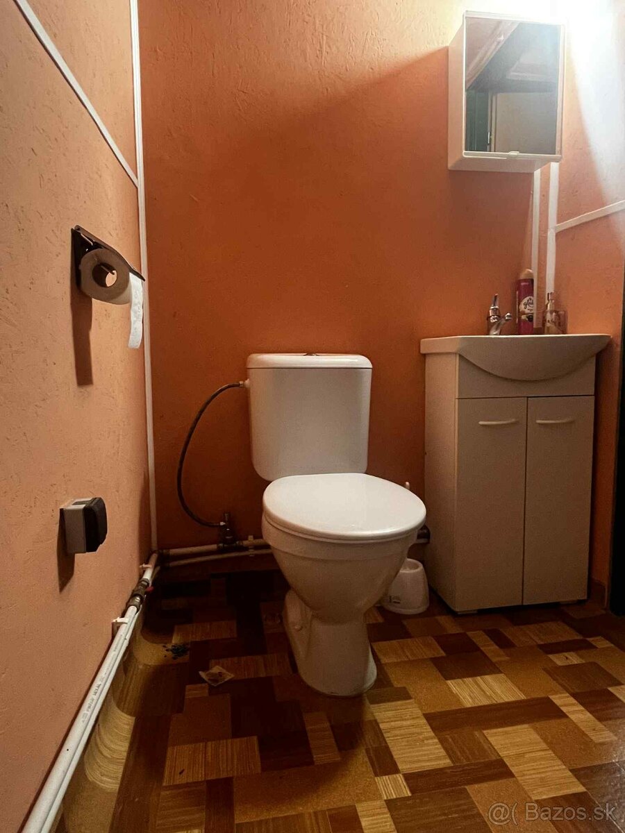 PREDAJ - CHATKA nad priehradou Lipovina - 15