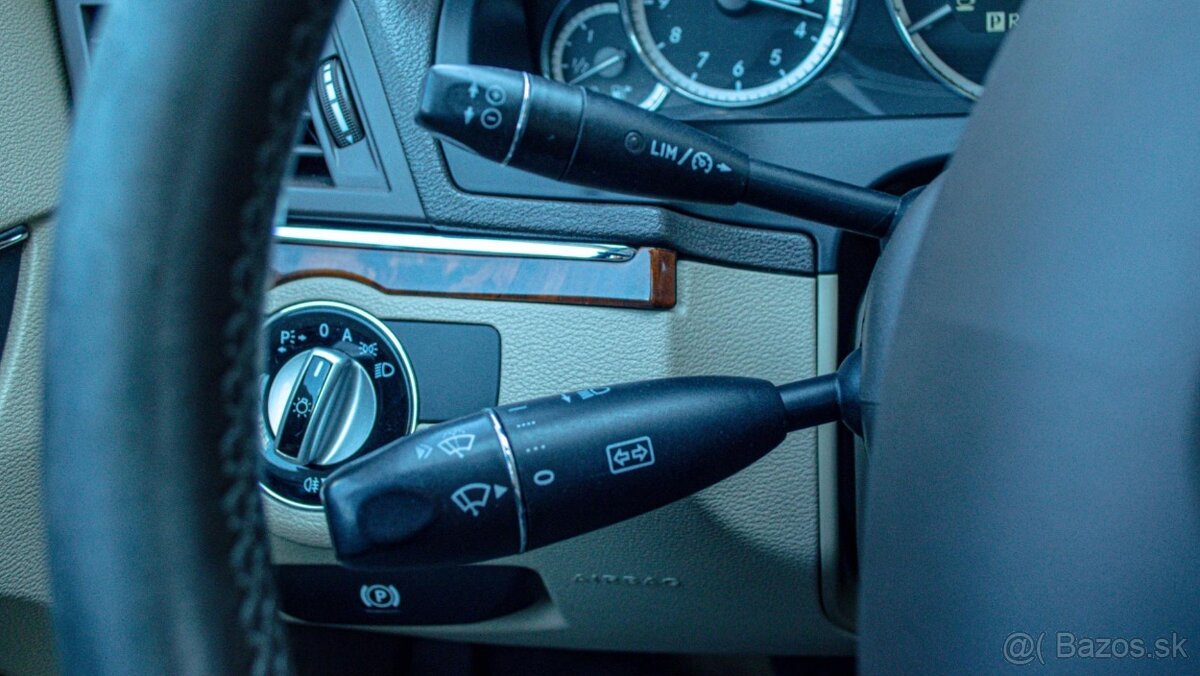 Mercedes-Benz E trieda Kupé 350 CGI Blue - 15