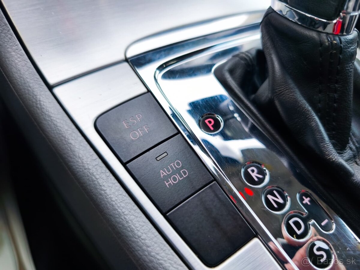 Volkswagen Passat B6 Highline Combi 2.0TDI automat - 15