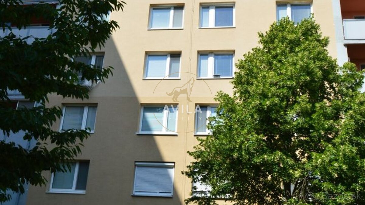 REZERVOVANÝ: 1izbový byt 30m2, kompletná rekonštrukcia - Trn - 15