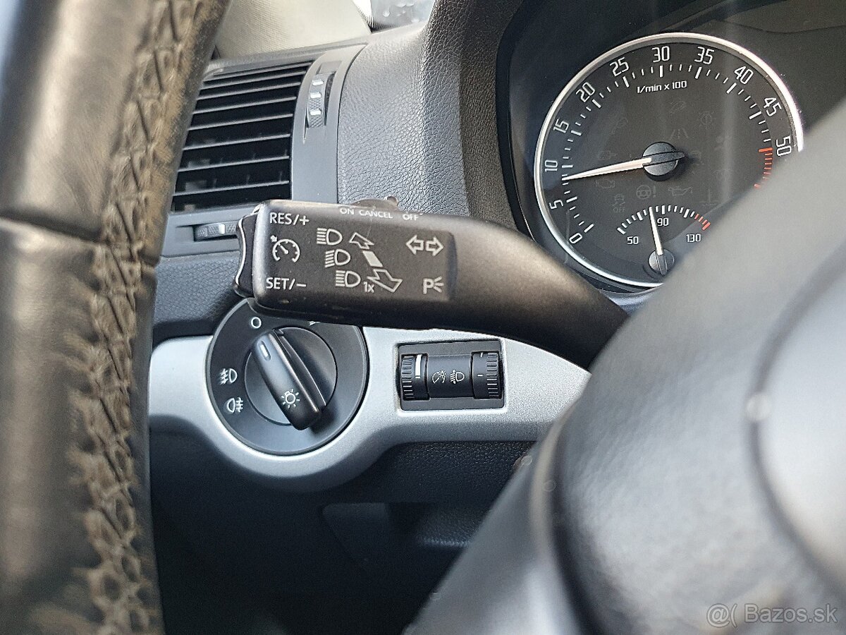 Škoda Octavia Combi 1.6 TDI CR DPF Ambiente - 15