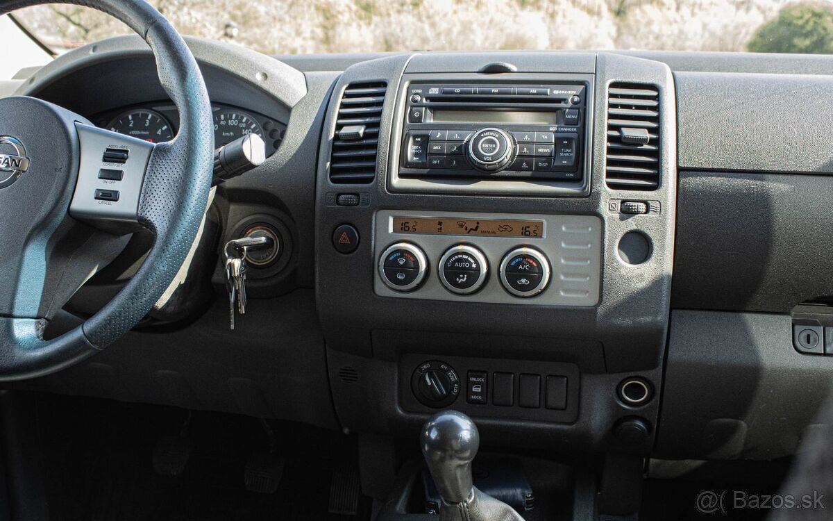 Nissan Navara 2.5D 4X4 2007 - 15