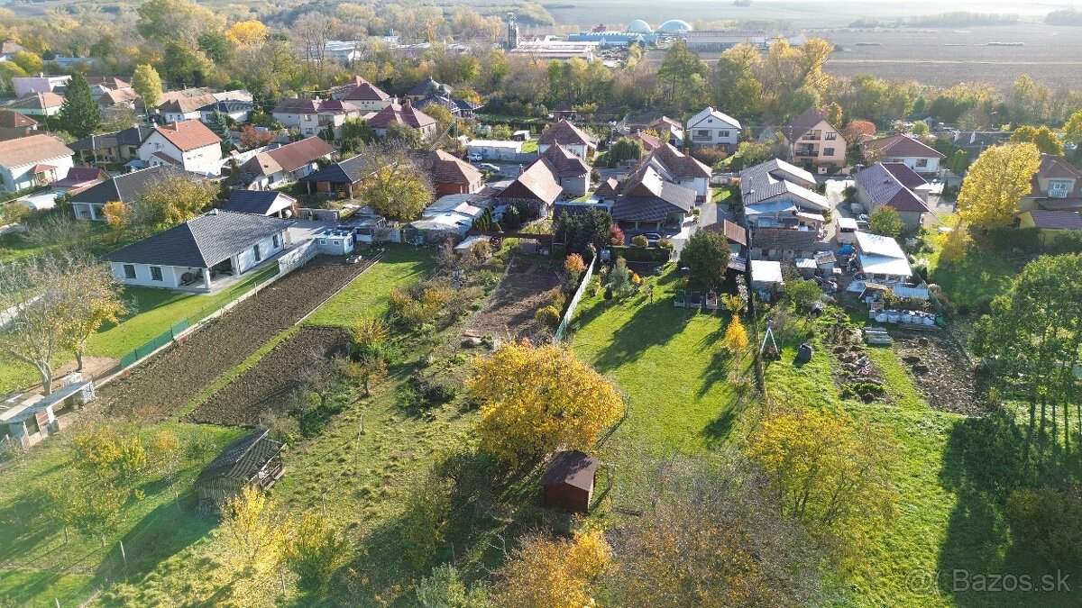 Rodinný dom v obci Nová Ves nad Žitavou - 15