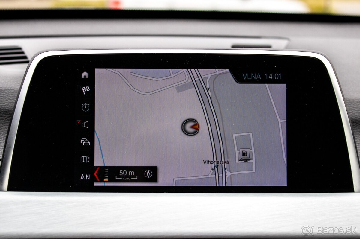 BMW X1 sDrive 18d (2017) - 15