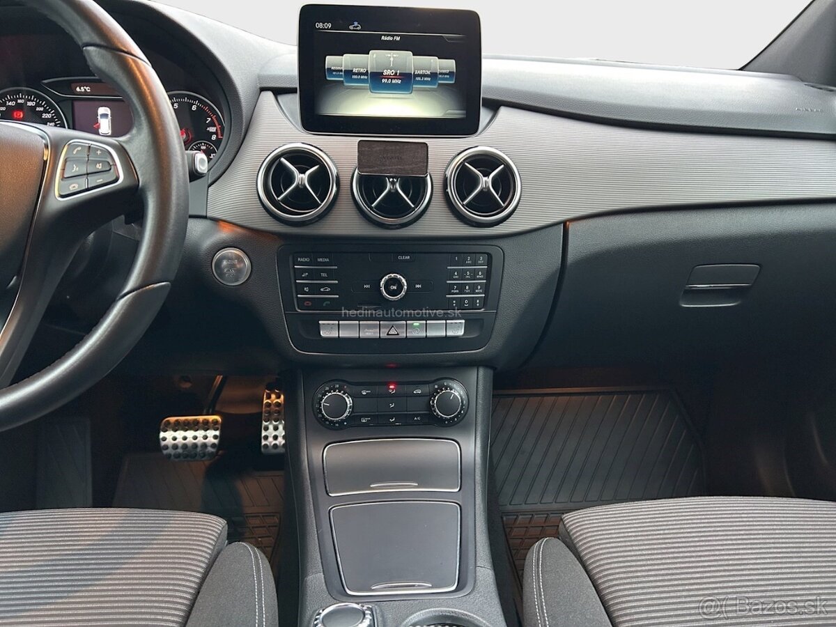 MERCEDES-BENZ B 180 - 15