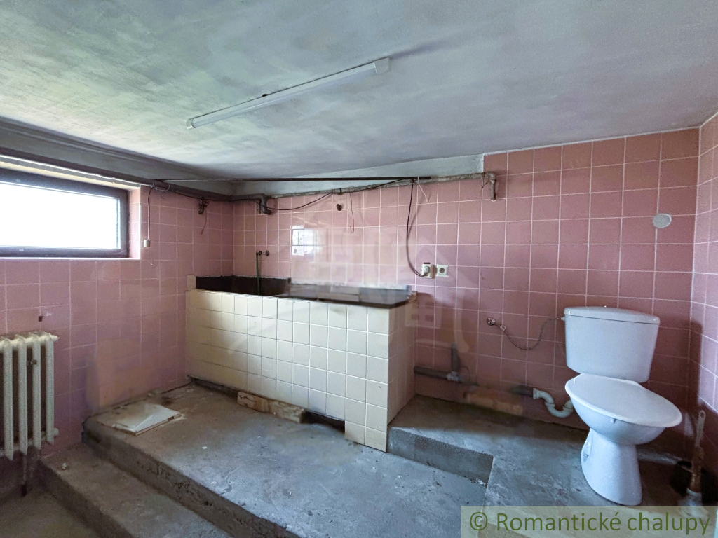 Priestranný 5-izbový dom ideálny pre viacgeneračné bývanie - 15