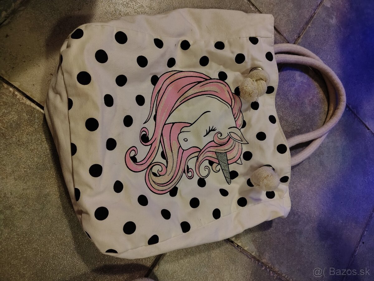 Ruksaky, peracniky, hojdačka - 15