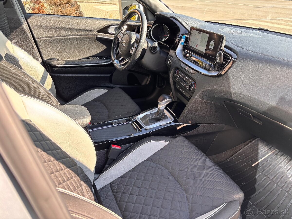 KIA Proceed 1,5 T-GDi 7DCT GT-Line - 15