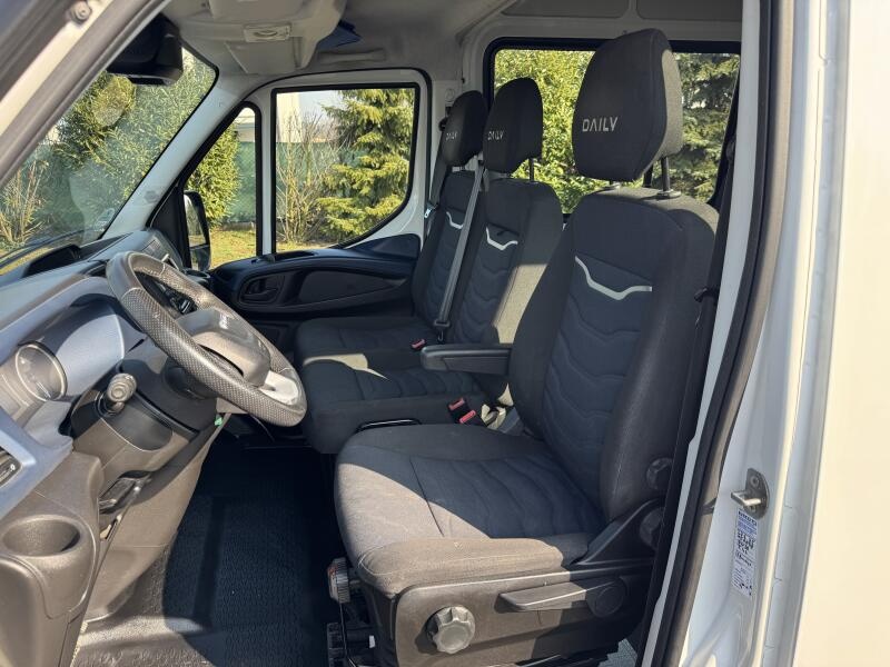Prodám Iveco Daily 35S160,6míst,MAXI,10/2021,DPH - 15