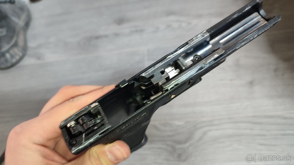 Predám Airsoft Glock NML589 - 15