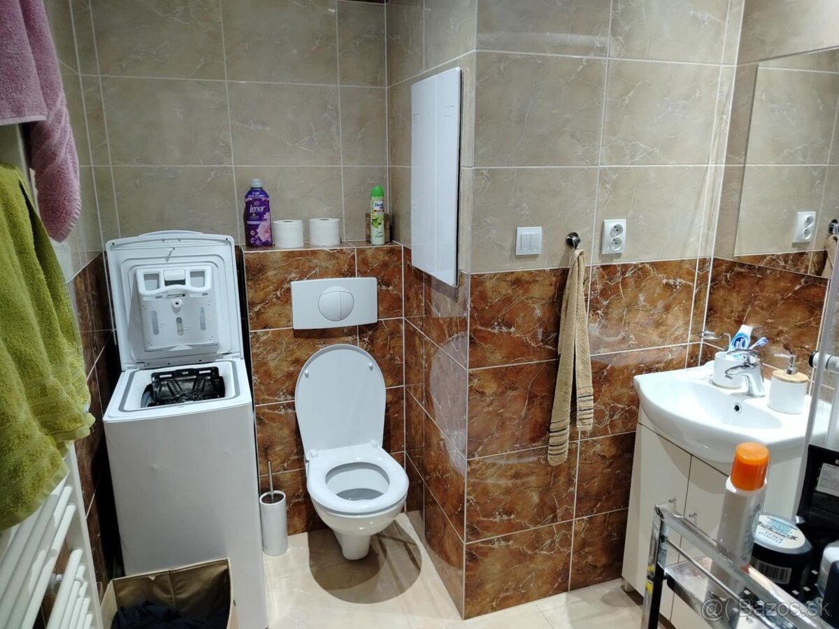 Predám 1-izbový veľkometrážny byt v Bánovciach - 15