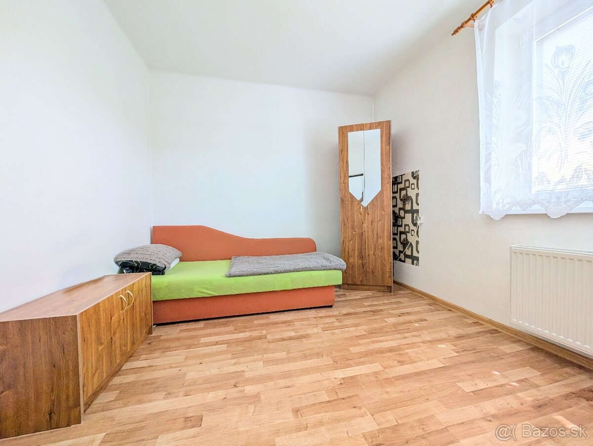 Rodinný dom so záhradou v Rožňave - 15