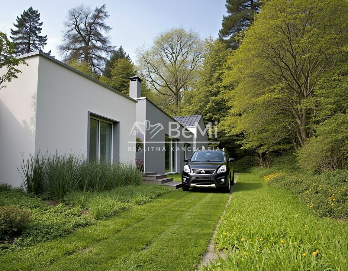 Čarovný pozemok s múrmi pôvodného domu, Sebedín - 15