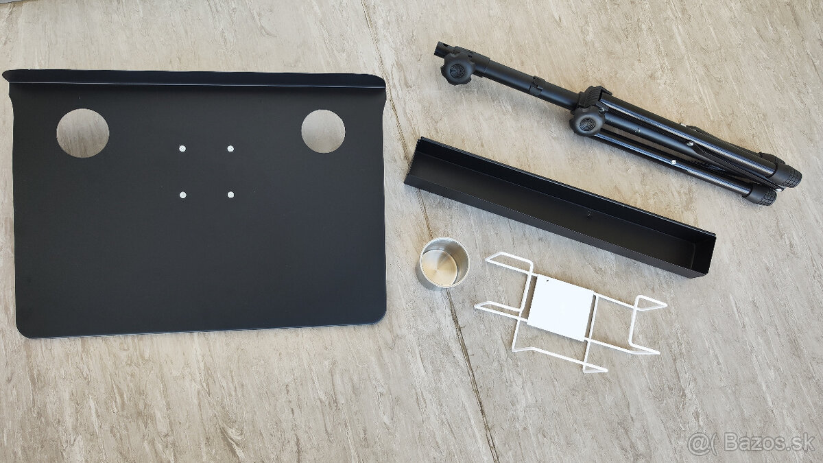 Tetovací stolík - tripod - 15