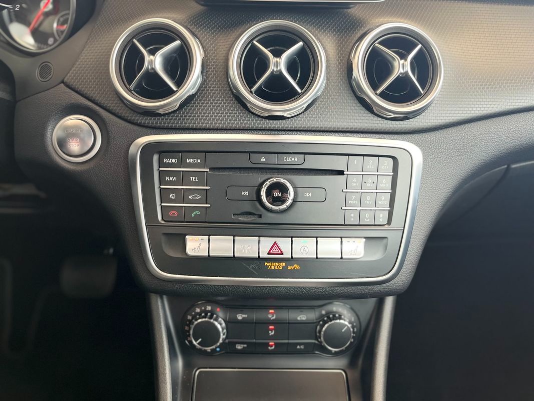 Mercedes - Benz GLA 180d 80kW A/T - 15