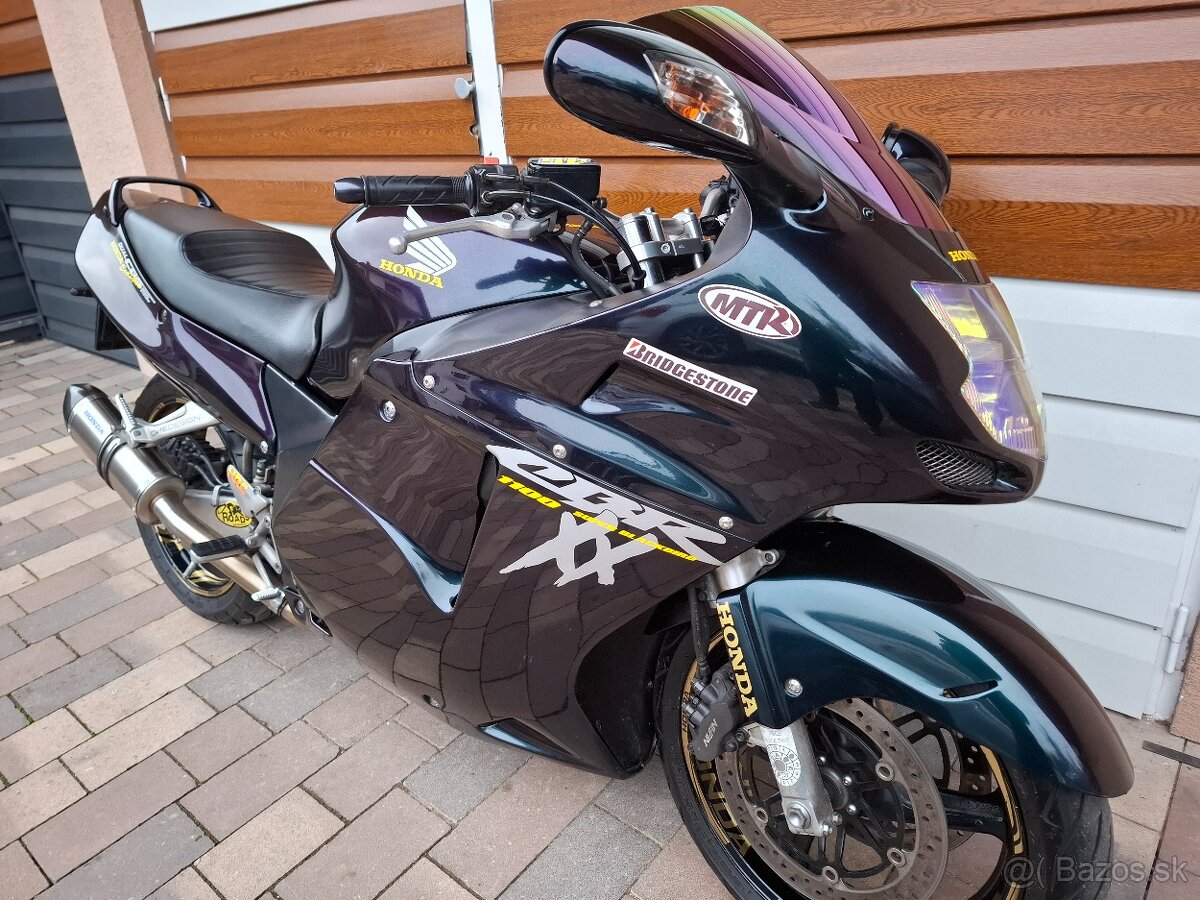 Honda cbr 1100 xx - 15