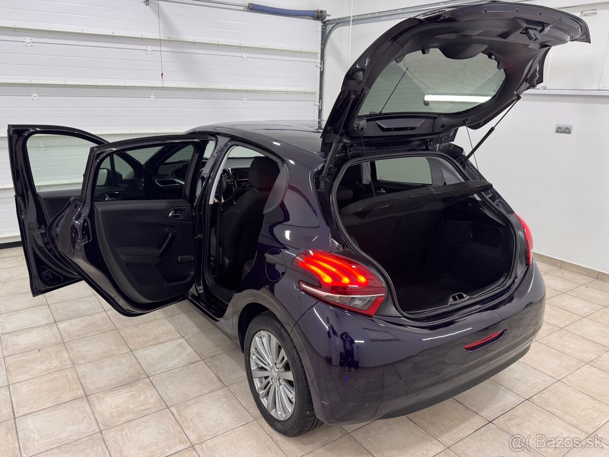 Peugeot 208 1.2 PureTech Style 2017 121 000km SK✅ - 15