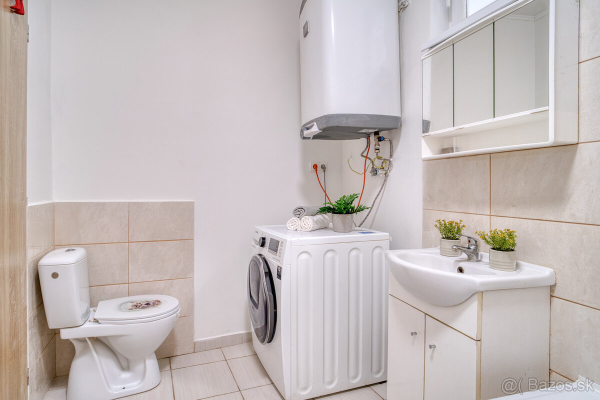 Na predaj 4-izbový rodinný dom v obci Zeleneč - 15